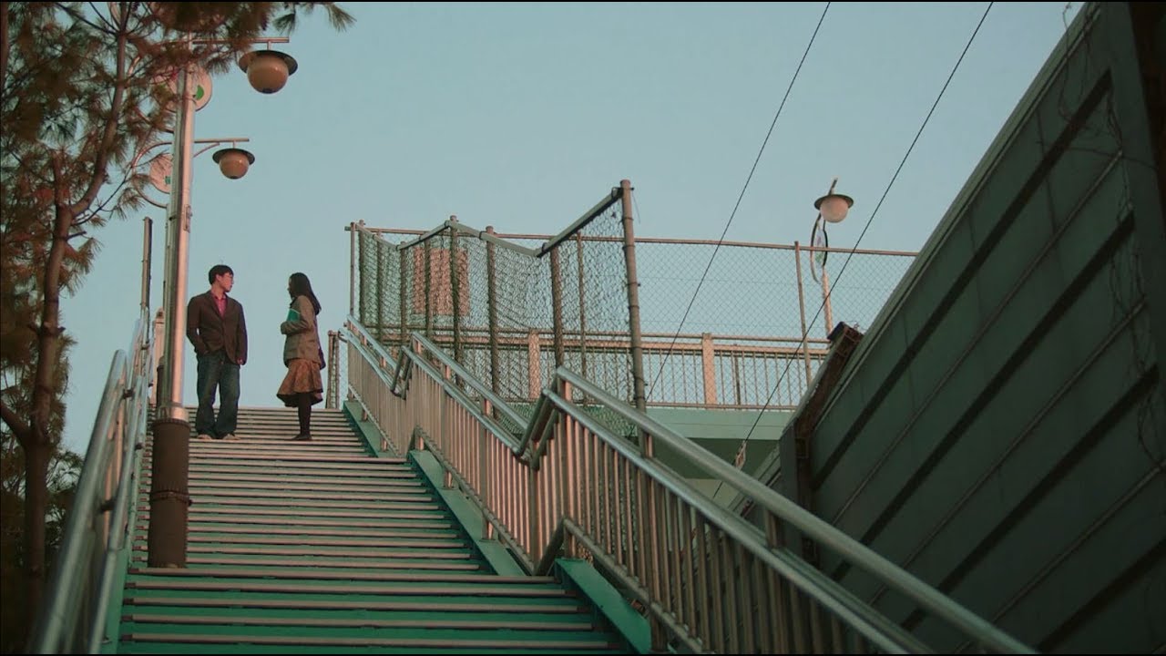 잔나비 ‘주저하는 연인들을 위해’ MV 리뷰: 이 곡을 들으면 마음이 편안해지는 이유
