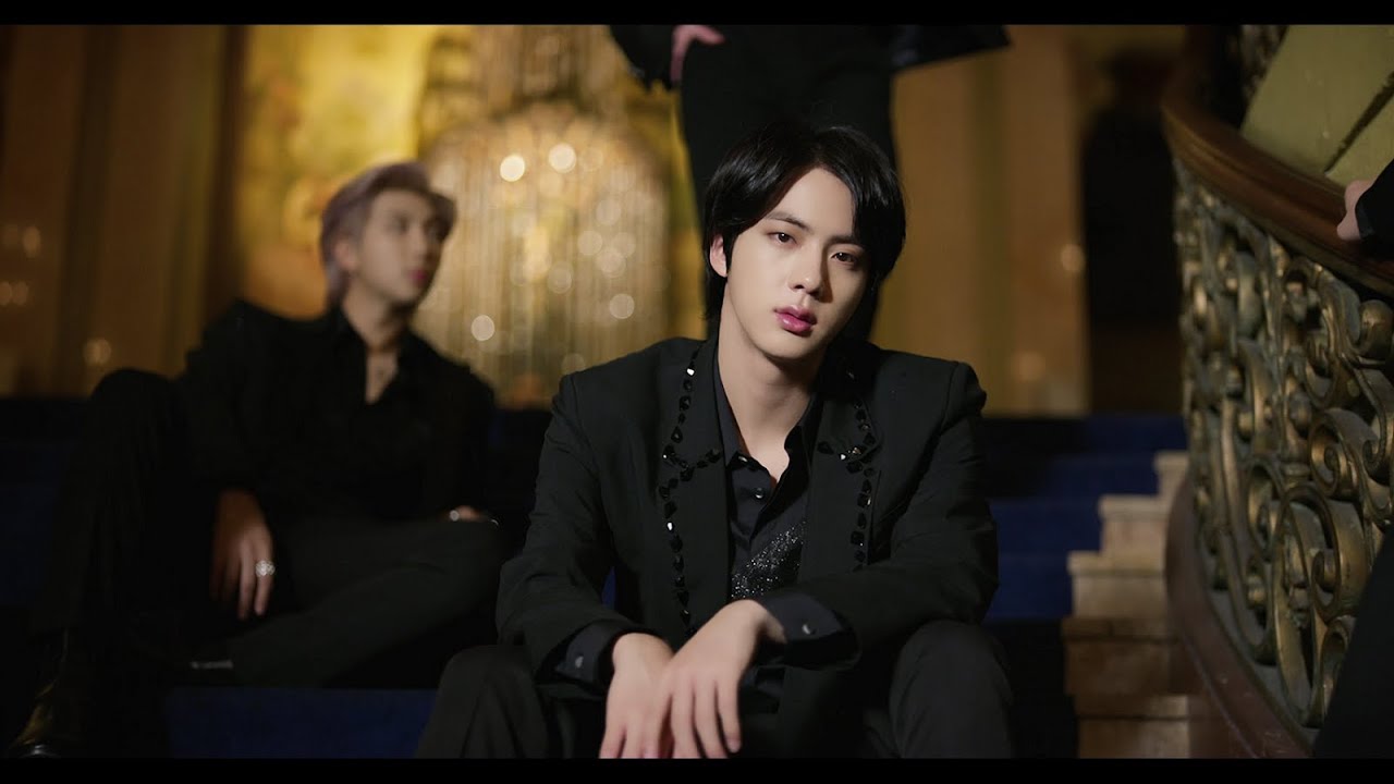 BTS ‘Black Swan’ MV 리뷰: 어둠 속에서 피어난 춤, 영혼을 울리는 곡