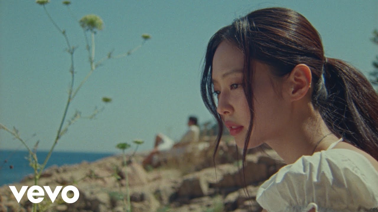 “Less than a Lover” 처음 들은 날 — JENNIE의 섬세한 감성 변화