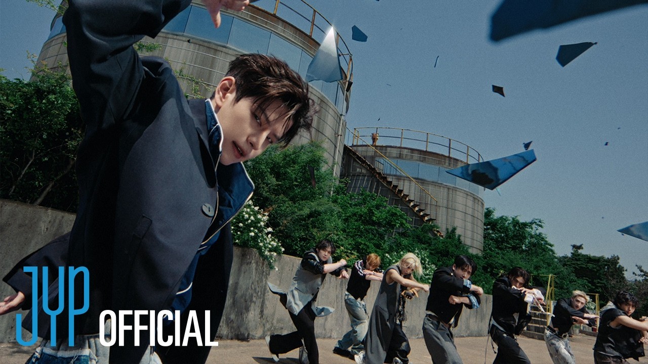 Stray Kids ‘This & That’: ‘진짜’라는 말밖에 안 나온다